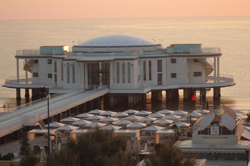 Hotel Cristallo Senigallia Ngoại thất bức ảnh