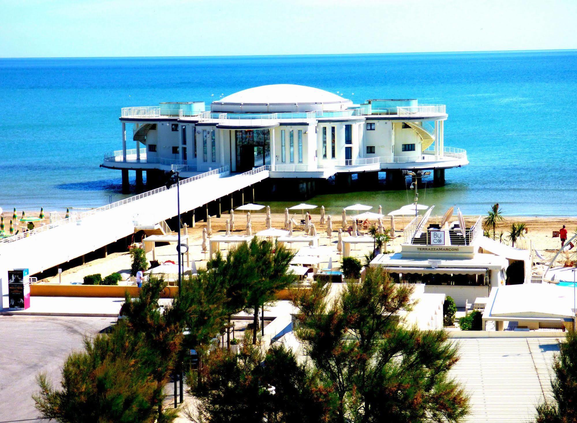 Hotel Cristallo Senigallia Ngoại thất bức ảnh