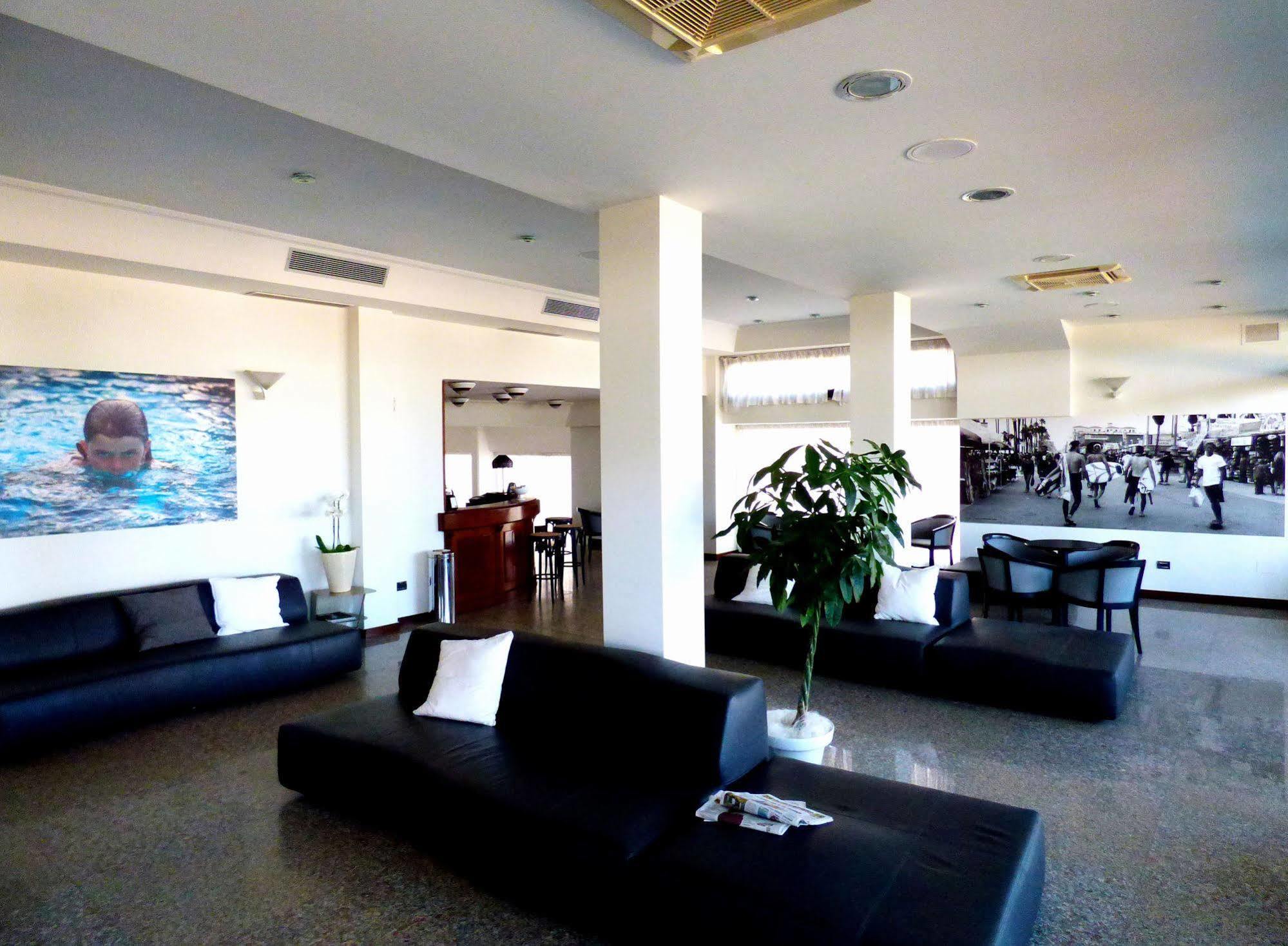 Hotel Cristallo Senigallia Ngoại thất bức ảnh